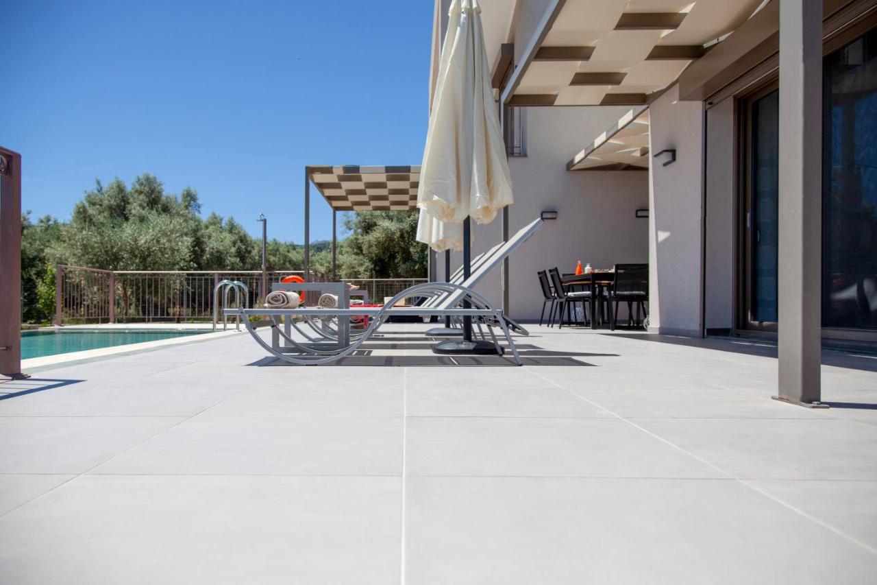 Villa Alkistis Apolpaina ภายนอก รูปภาพ